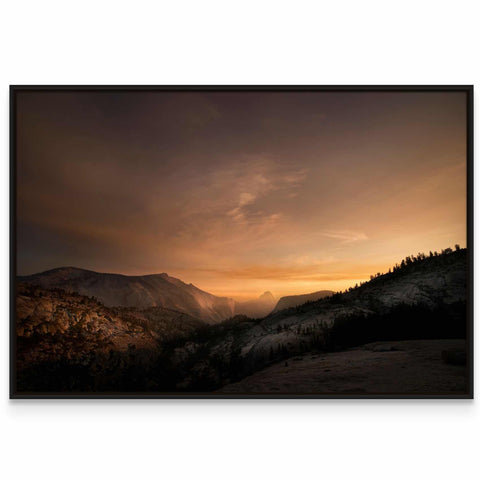 a picture of a sunset in the mountains