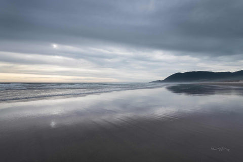 a beach that has some water in it