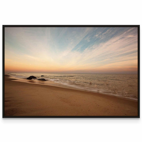 a picture of a beach with waves coming in