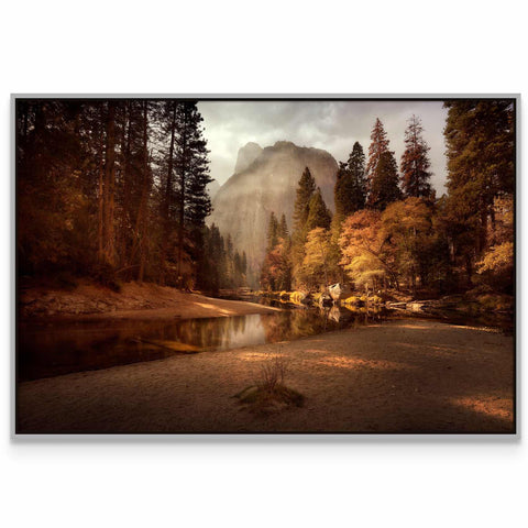 a picture of a mountain lake surrounded by trees