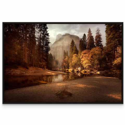 a picture of a mountain lake surrounded by trees